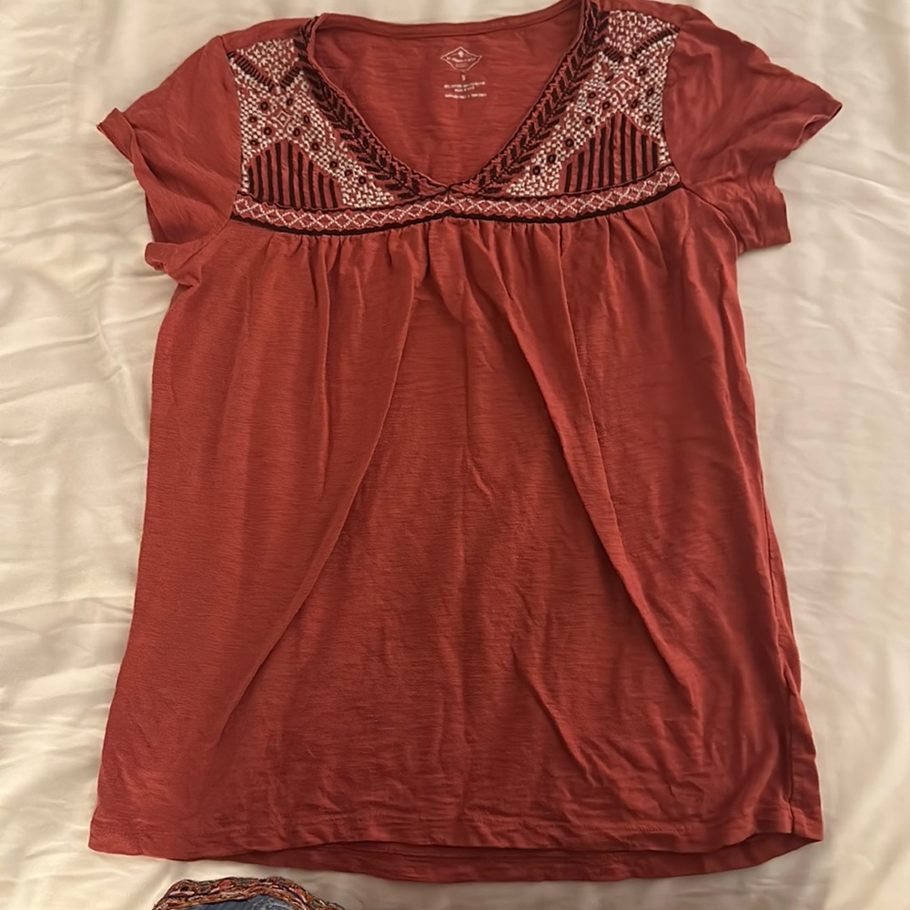 St. John’s bay casual top with embroidery. Beautiful.